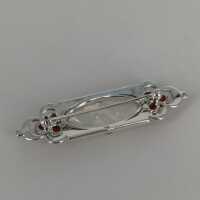 Elegant brooch in SIlber with mother-of-pearl and coral