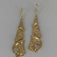 Goldene vintage Ohrringe mit Brillanten - Annodazumal Antikschmuck: Lange Ohrringe in Gold und Brillanten kaufen  