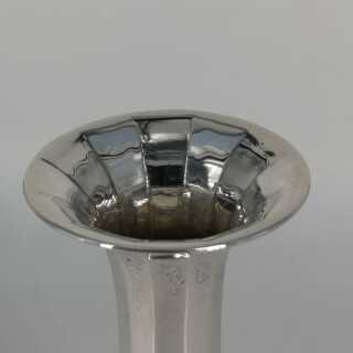 Elegant Art Deco Vase in Solid Silver