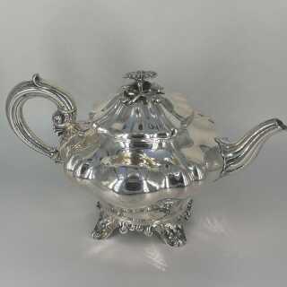 Antikes Tafelsilber - Annodazumal Antikschmuck: Antike Teekanne in Silber online kaufen