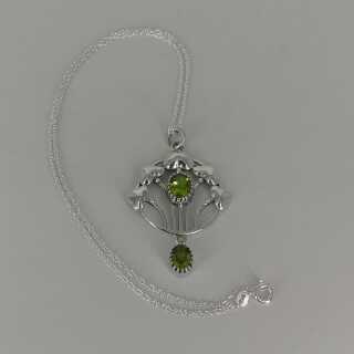 Art Nouveau Pendant with Chain with Peridot in Silver