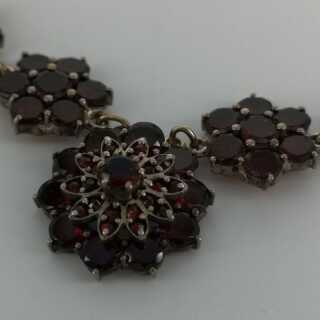 Splendid flower necklace in tombac set with Bohemian garnet stones