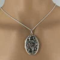 Antikschmuck für Damen - Annodazumal Antikschmuck: Vintage Medaillon in Silber online kaufen