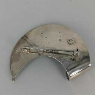 Crescent-shaped brooch in enamelled silver Kordes & Lichtenfels from Pforzheim