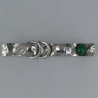 Extraordinary abstract bar brooch in silver with malachite