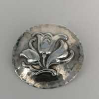 Designer brooch in silver with floral decoration around 1940