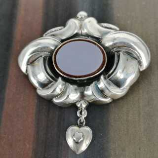 Art Nouveau Brooch in Silver with Agate and Heart Pendant around 1900